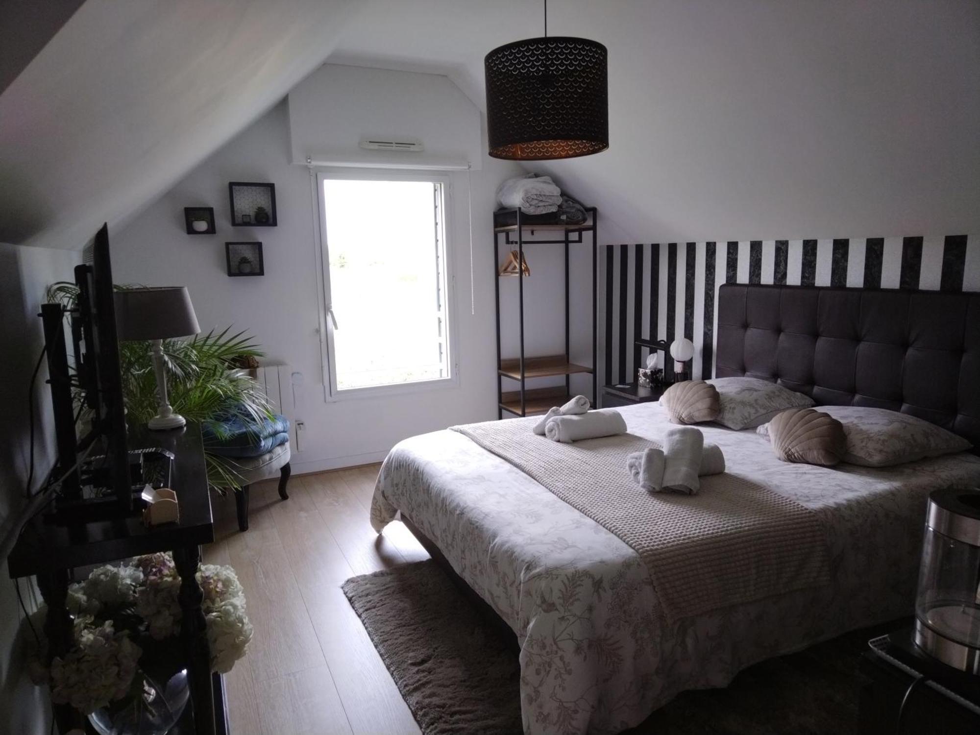 Chez Helene Bed & Breakfast Saint Coulomb Bagian luar foto